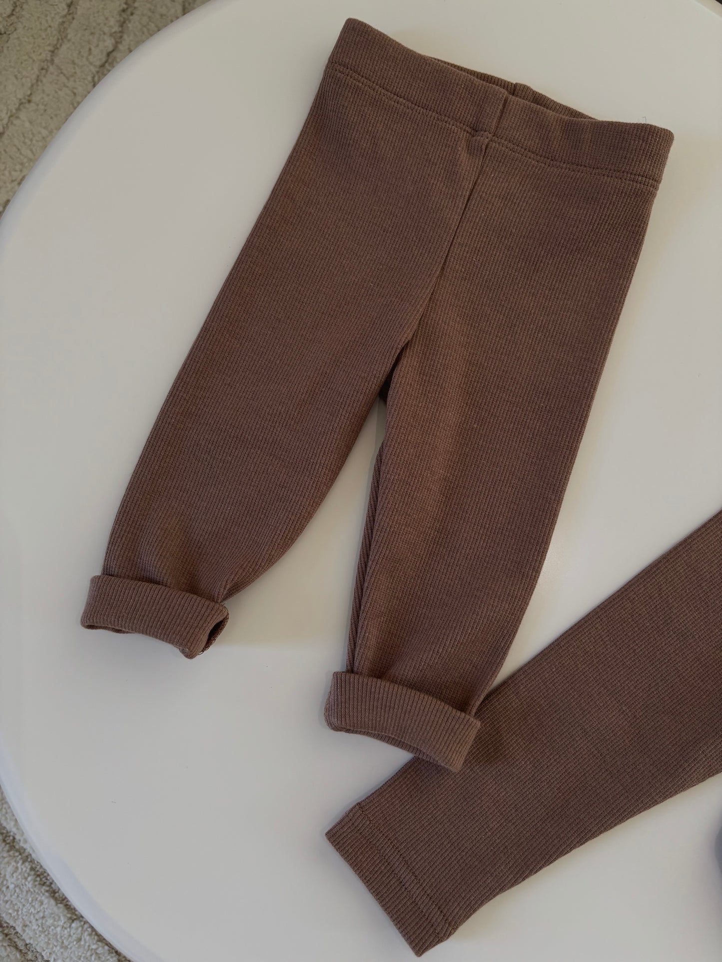 Ribbed Pants in Mocha Mousse